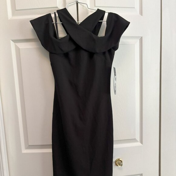 Discount Shipping on NWT Off Shoulder LIttle Black Dress Size X-Small - Picture 1 of 5